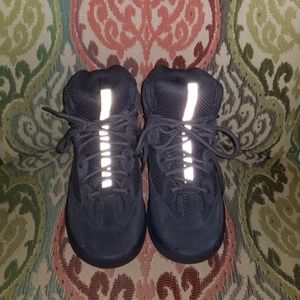 yeezy desert rat boot graphite